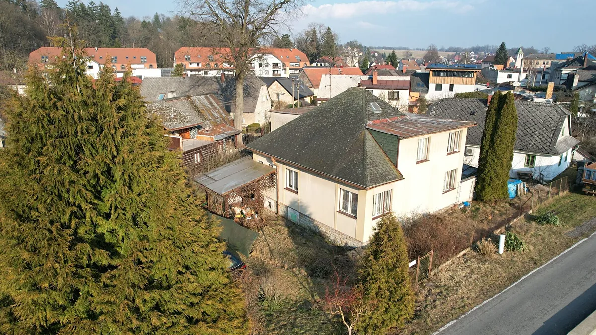 Prodej rodinného domu 179 m², pozemek 531 m²